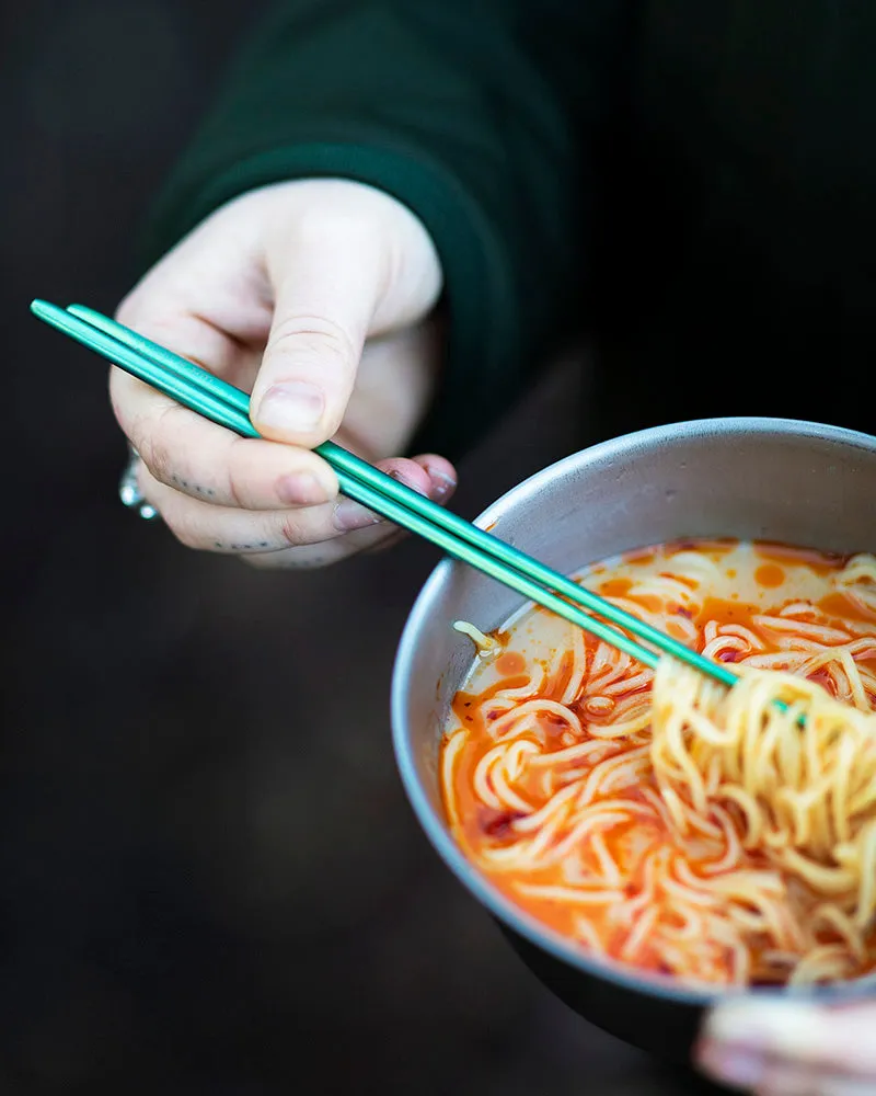 Snow Peak Anodized Titanium Chopsticks spisepinner